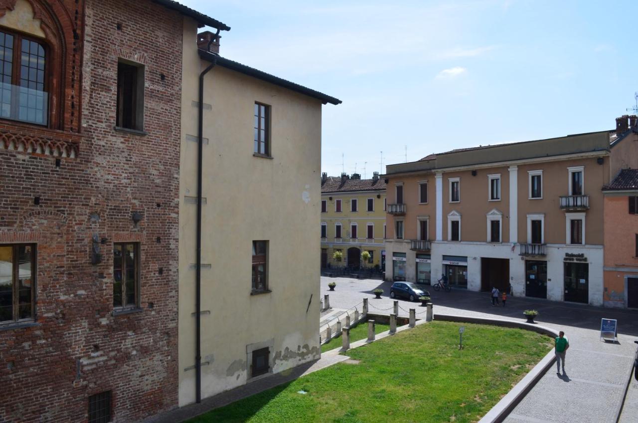 Nuovo Albergo Italia Abbiategrasso Exteriör bild