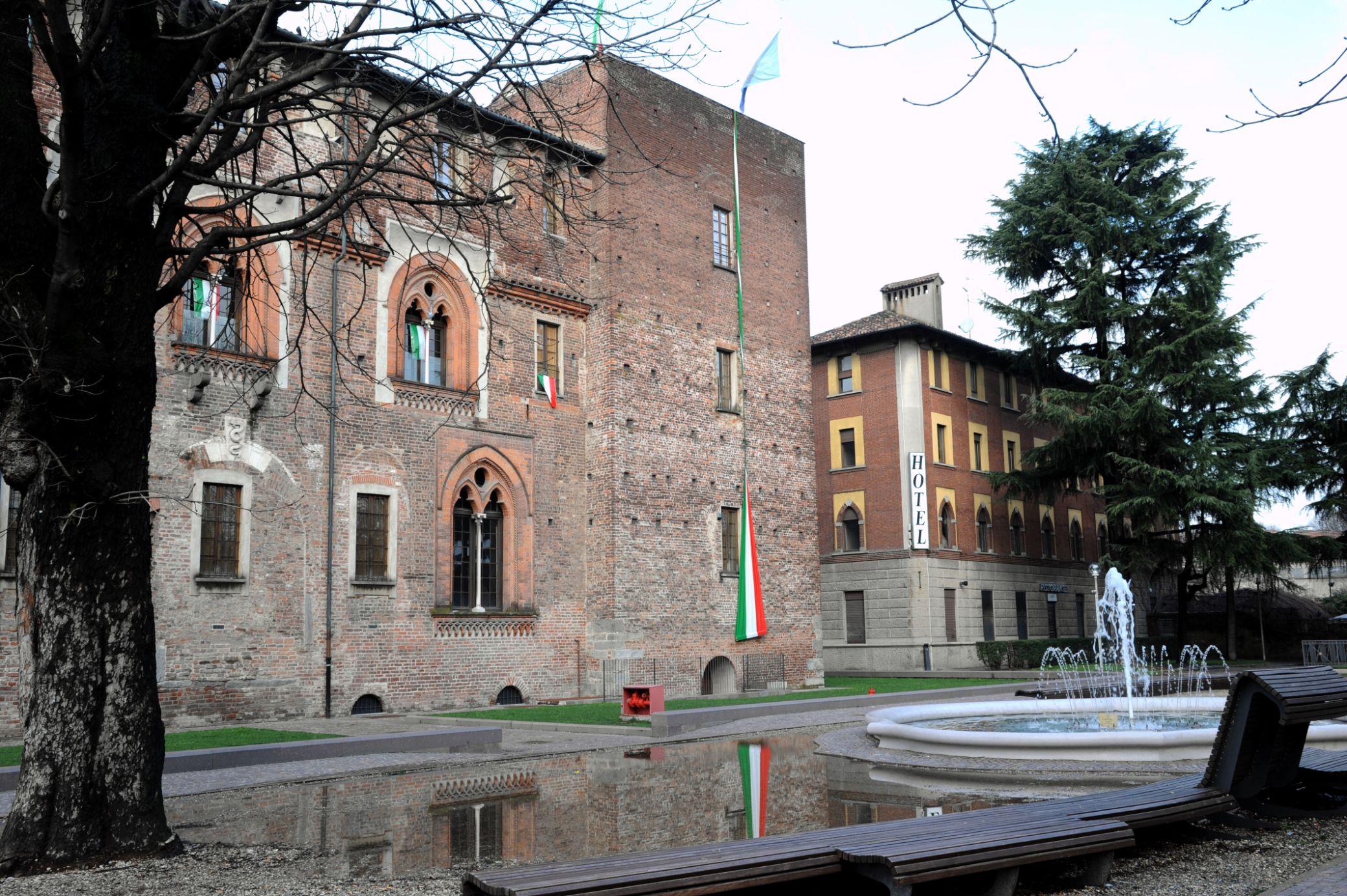 Nuovo Albergo Italia Abbiategrasso Exteriör bild